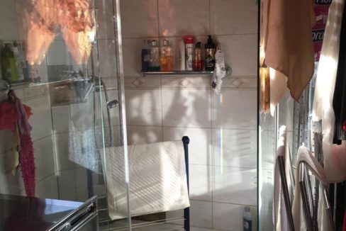 Separate Dusche Badezimmer EG