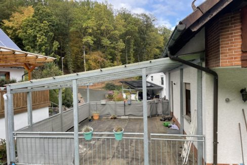 2. Weitere Ansicht überdachte Terrasse EG