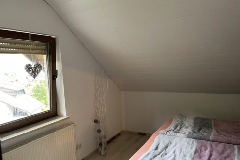 3. Weitere Ansicht Schlafzimmer DG