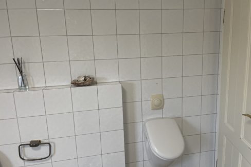 Badezimmer mit Urinal DG